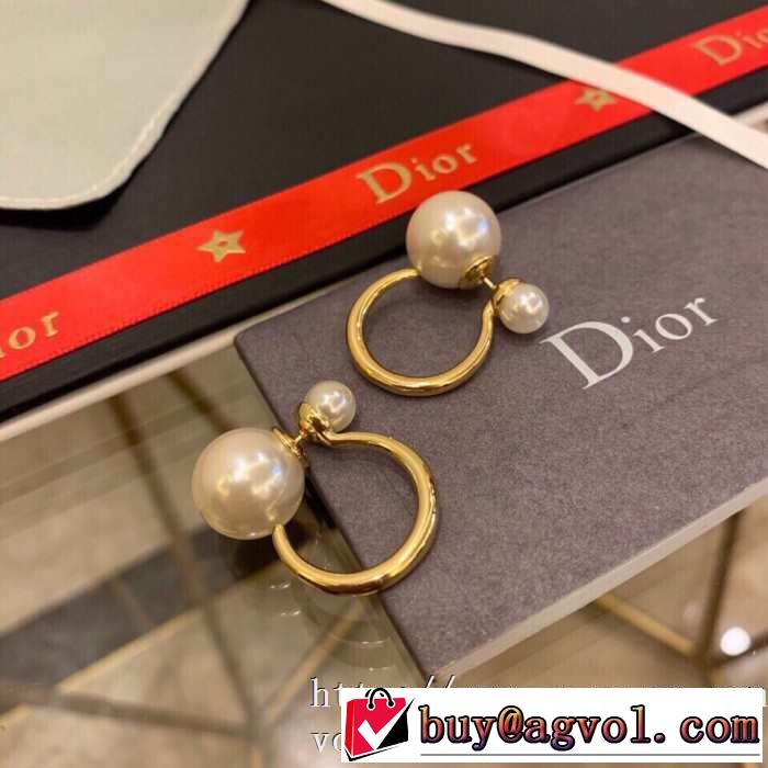 ストリート系に大人気 ディオール DIOR 2020年春限定 ピアス 愛らしい春の新作