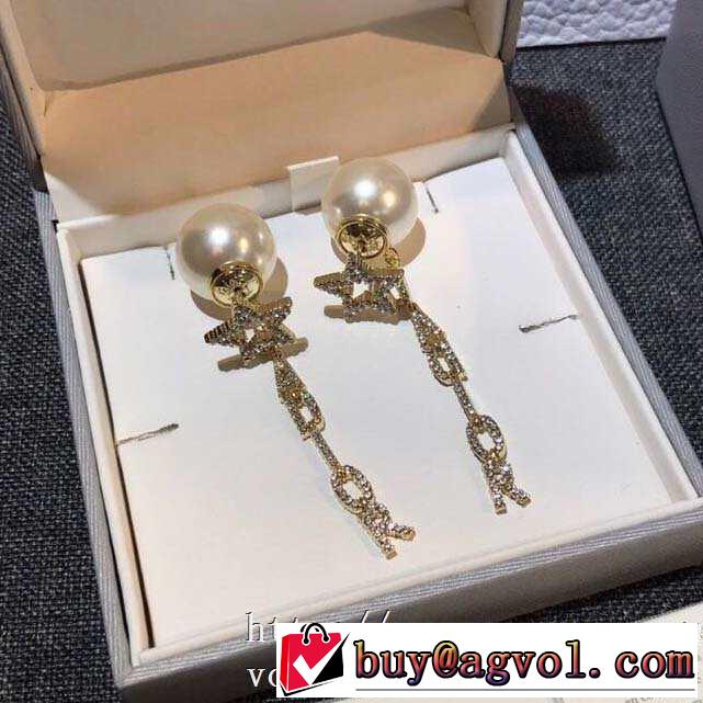 春夏コレクション新品 20SSトレンド ディオール DIOR  ピアス 本当に嬉しいアイテム