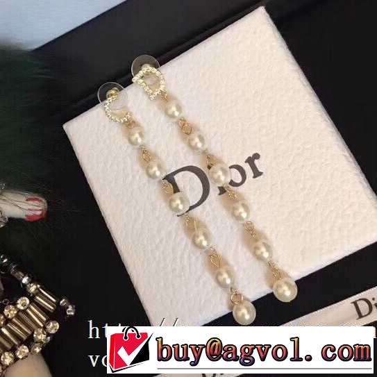 20新作です イヤリング  ストリート界隈でも人気 ディオール DIOR ストリート系に大人気
