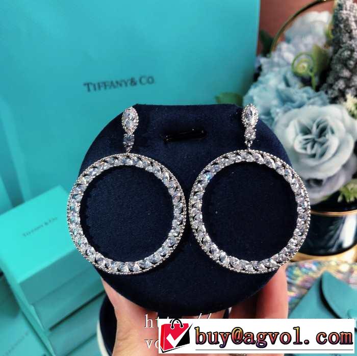 日本未入荷カラー イヤリング 海外でも大人気 ティファニー Tiffany&Co 上品に着こなせ