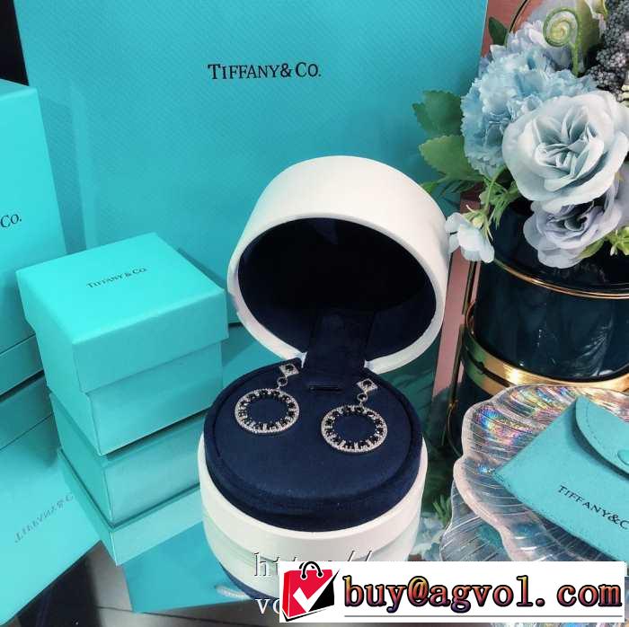 限定アイテムが登場 イヤリング 通勤通学どちらでも使え ティファニー Tiffany&Co