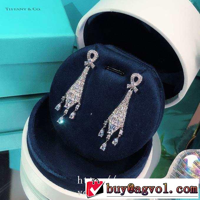 着こなしを楽しむ イヤリング 有名ブランドです ティファニー Tiffany&Co 限定品が登場