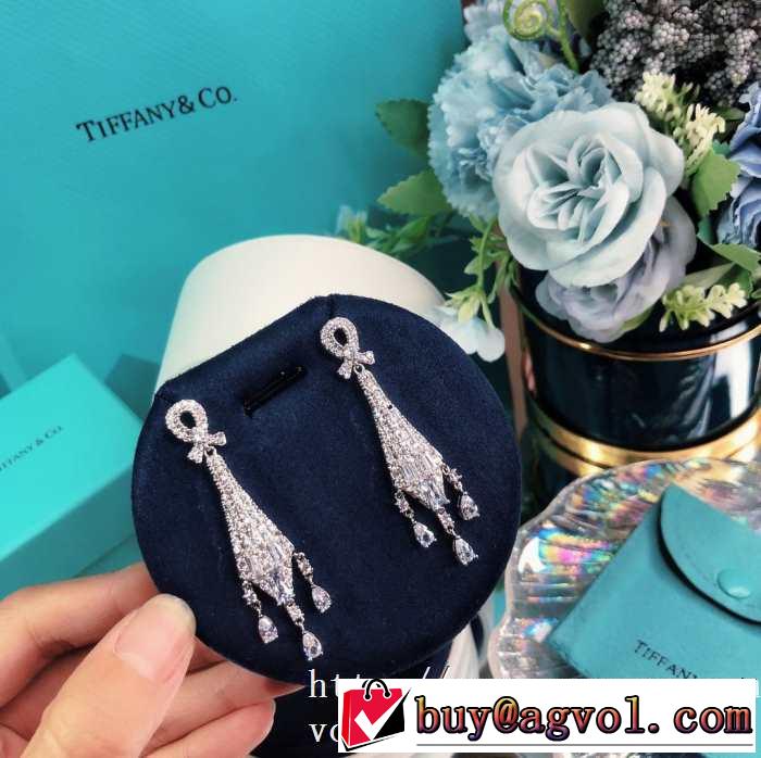 着こなしを楽しむ イヤリング 有名ブランドです ティファニー Tiffany&Co 限定品が登場