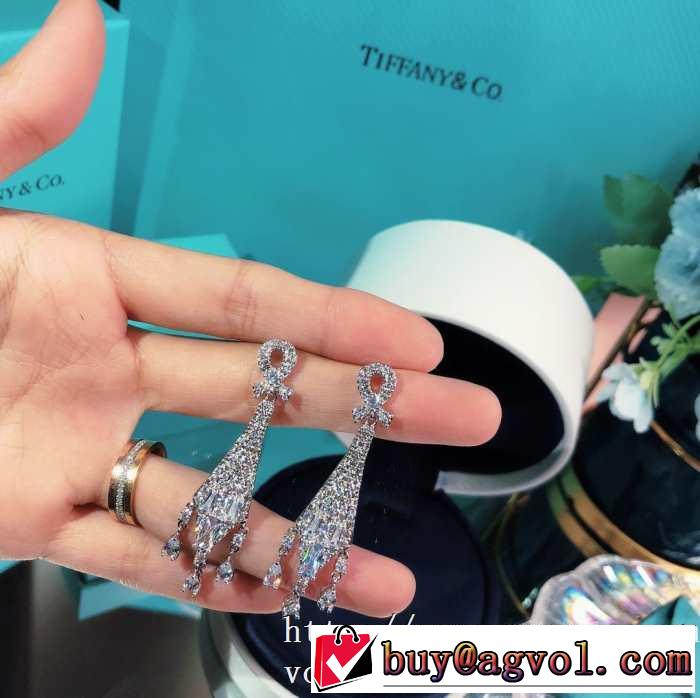 着こなしを楽しむ イヤリング 有名ブランドです ティファニー Tiffany&Co 限定品が登場