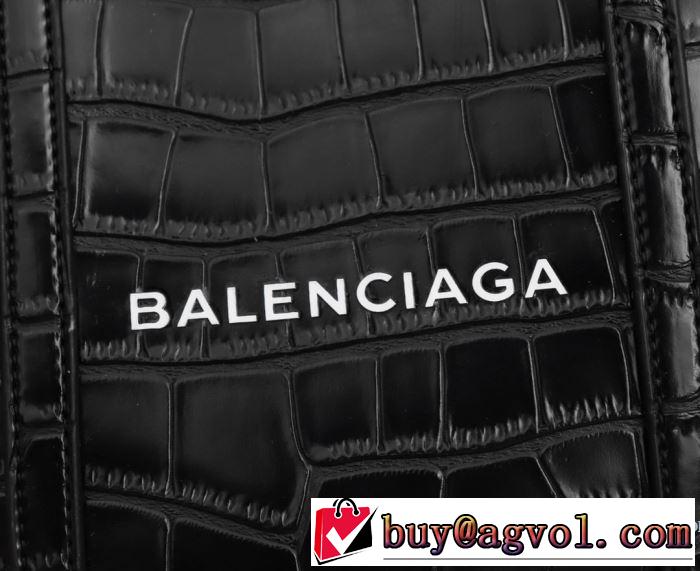 BALENCIAGA  手の届くプライスが魅力的 バレンシアガ 20SSトレンド  レディースバッグ