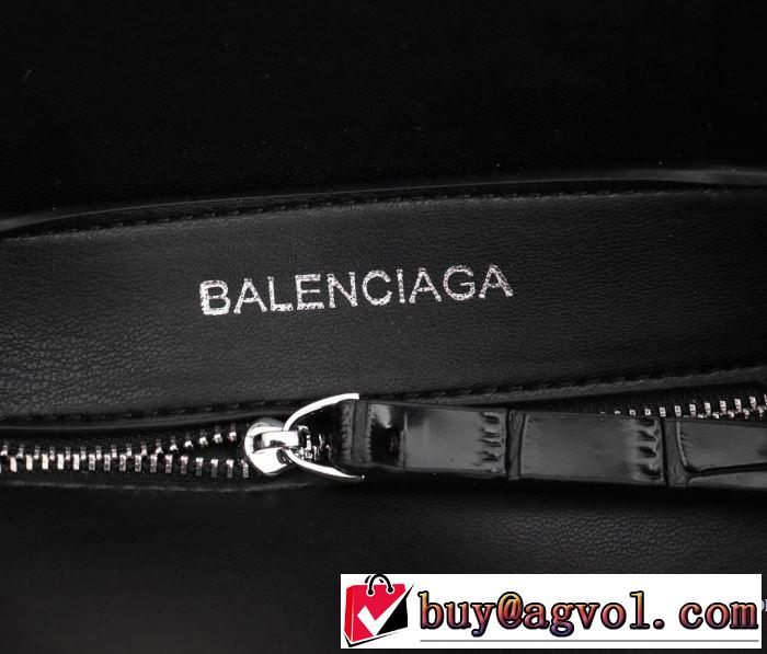 BALENCIAGA  手の届くプライスが魅力的 バレンシアガ 20SSトレンド  レディースバッグ