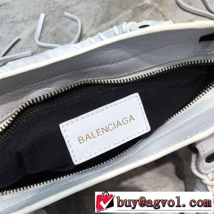 ストリート系に大人気  バレンシアガ BALENCIAGA どのアイテムも手頃な価格で レディースバッグ