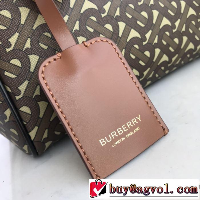 バーバリー今年の春トレンド  BURBERRY 今なお素敵なアイテムだ レディースバッグ