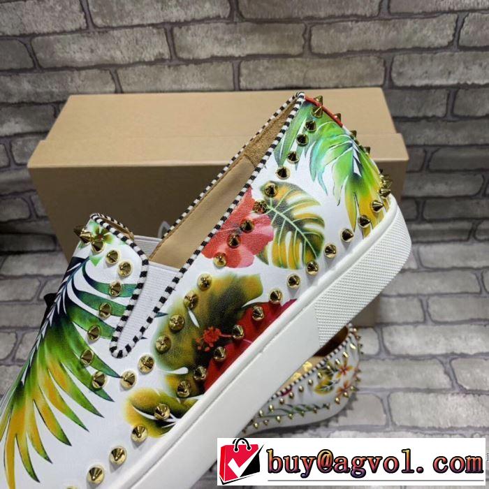 普段使いにも最適なアイテム ランニングシューズ 人気の高いブランド クリスチャンルブタン Christian Louboutin