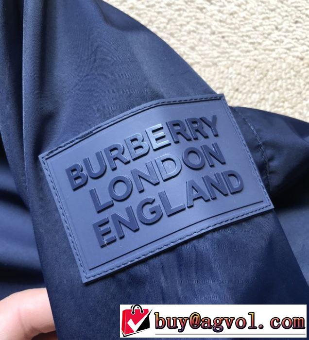 着こなしを楽しむ フード付きコート 有名ブランドです バーバリー BURBERRY
