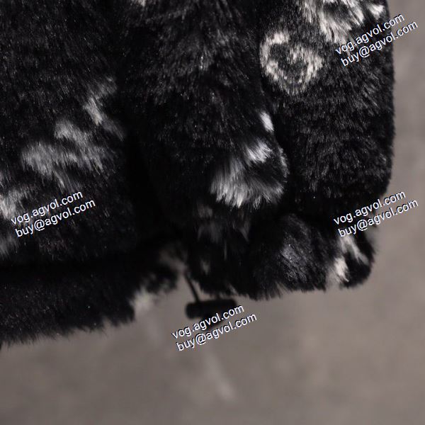 上品な輝きを放つ形 2020秋冬 バレンシアガ BALENCIAGA ウールコート バレンシアガスーパーコピー 激安 人気新品★超特価★