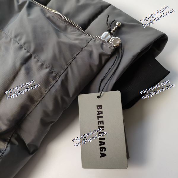 お洒落に魅せる バレンシアガ BALENCIAGA 2020秋冬 ダウンジャケット バレンシアガ偽物ブランド