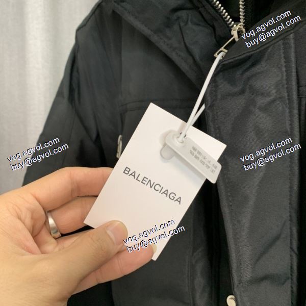 デザイン性の高い ブランド コピー 綿入れ 中わたジャケット バレンシアガ BALENCIAGA 2色可選 スタンドカラー保温綿服