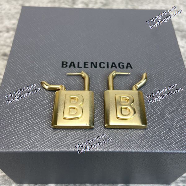 イヤリング バレンシアガブランドコピー SALE!今季 バレンシアガ BALENCIAGA 2020秋冬 2色可選