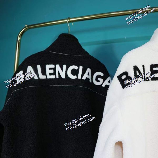 バレンシアガ BALENCIAGA 2020秋冬 一味違うケーブル編みが魅力満点 ウールコート 2色可選 バレンシアガブランド 偽物 通販
