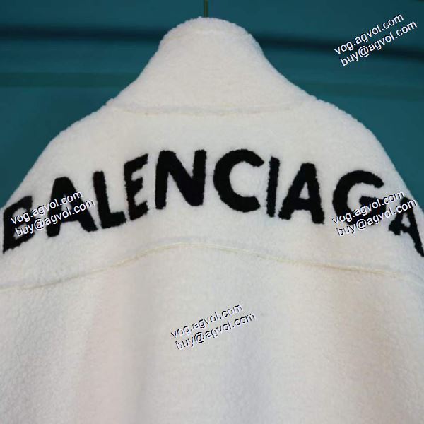バレンシアガ BALENCIAGA 2020秋冬 一味違うケーブル編みが魅力満点 ウールコート 2色可選 バレンシアガブランド 偽物 通販