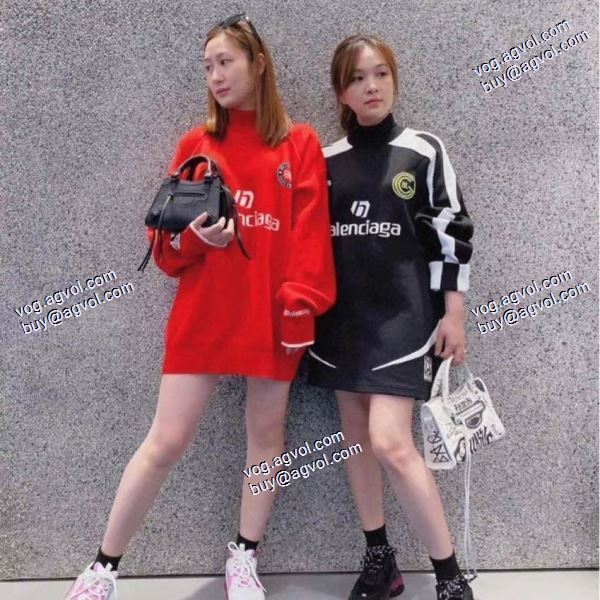 バレンシアガ BALENCIAGA 2020秋冬 絶対オススメ ニットウェア バレンシアガコピー  2色可選 ワールドカップ連名刺繍長袖ニット