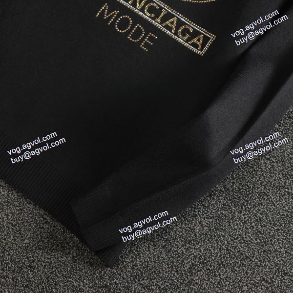 バレンシアガコピーブランド 2020秋冬 お買い得品 バレンシアガ BALENCIAGA プルオーバーパーカー 2色可選