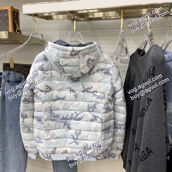 2020秋冬 極上の着心地 カナダグース Canada Goose 白迷彩ダウンジャケット プレミアムダウンコート CANADA GOOSEコピー ブランド