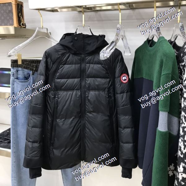 2020秋冬 値下げ！ カナダグース Canada Goose 軽量ダウン 撥水加工の施された カナダグースコピー