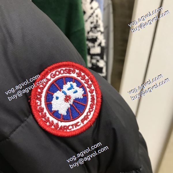 2020秋冬 値下げ！ カナダグース Canada Goose 軽量ダウン 撥水加工の施された カナダグースコピー
