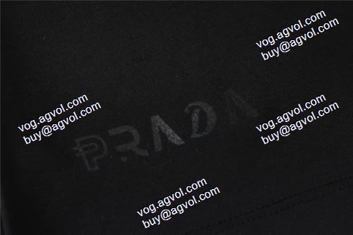  選べる極上 2色可選 長袖 /ロングTシャツ プラダコピー偽物  個性的  2021AW  PRADAコピー代引
