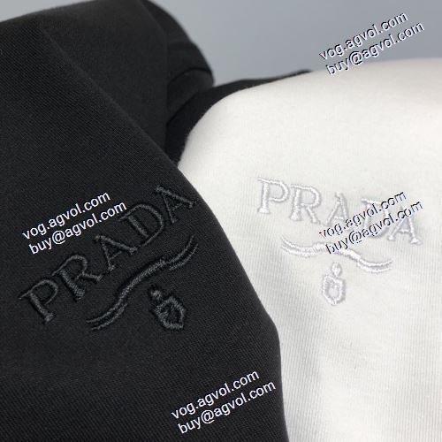  海外セレブ愛用 2色可選 高級感ある 2022AW  PRADAコピー代引 長袖 /ロングTシャツ プラダコピー偽物