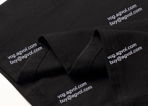  ヴェルサーチコピー  人気商品登場  2020AW VERSACEコピー激安 2色可選 長袖 /ロングTシャツ 個性的なデザ 