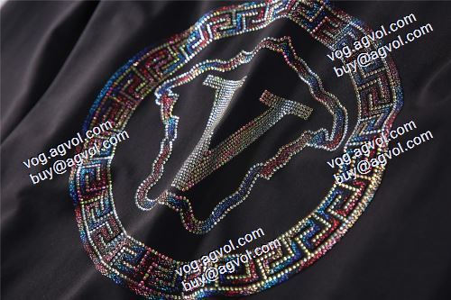  ポップ 2020AW VERSACEコピー激安  ファション性の高い 2色可選 ヴェルサーチコピー 長袖 /ロングTシャツ  