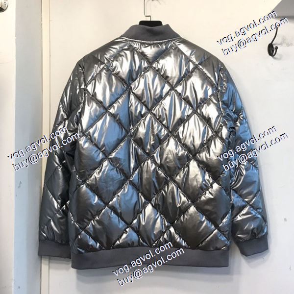 2020秋冬 上品な輝きを放つ形 2色可選 保温性を発揮する ダウンジャケット Off-White オフホワイトスーパーコピー