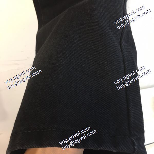 Off-White オフホワイトブランド コピー デニムパンツ 絶妙なルーズ感 2020秋冬 