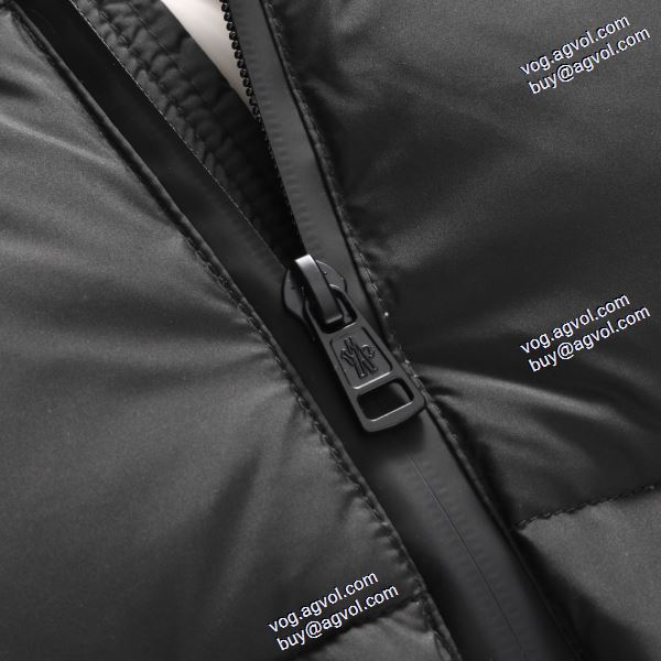 超目玉 モンクレールブランドコピー 2020AW 防寒具としての機能もバッチリ ダウンジャケット メンズ 