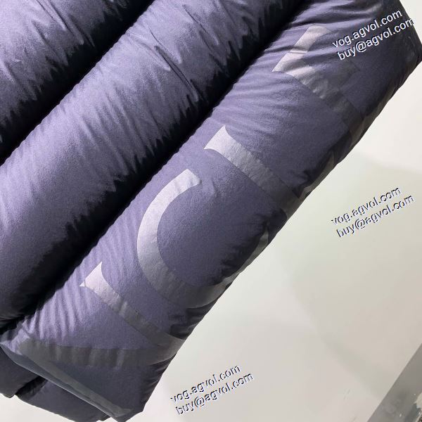 魅力ファッション しっとりなめらかな極上の肌触り 2020AW ダウンジャケット メンズ MONCLERスーパーコピー