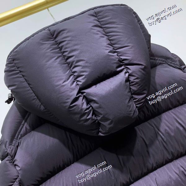 魅力ファッション しっとりなめらかな極上の肌触り 2020AW ダウンジャケット メンズ MONCLERスーパーコピー