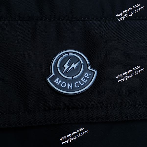 耐久性のある  2020AW ダウンジャケット メンズ 何にでも合わせ易く格好良く決まる MONCLERブランド 偽物 通販