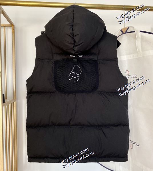 スタイリッシュな印象 2020AW ダウンジャケット メンズ MONCLERスーパーコピー 激安 光沢のある
