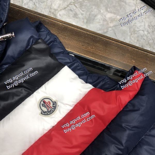 ダウンフェザーを使用した  3色可選 2020秋冬 海外セレブ愛用 ダウンジャケット モンクレール MONCLERスーパーコピー