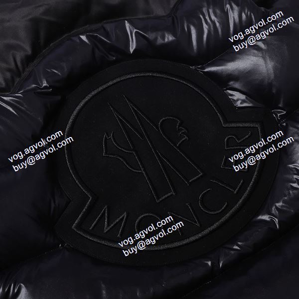 2020秋冬 ダウンジャケット 保温効果は抜群 モンクレール MONCLERコピーブランド 人気商品登場 