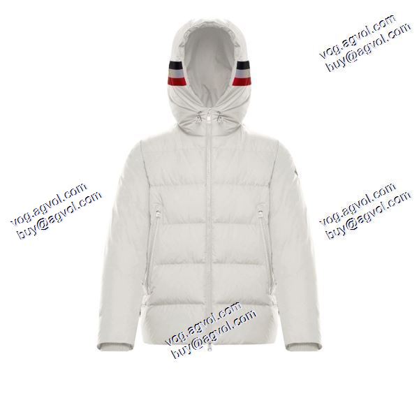 ダウンジャケット モンクレール MONCLERスーパーコピー 激安  2020秋冬 ファション性の高い 2色可選 身体を保温できる 