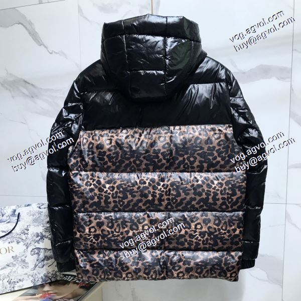 落ち着いた感覚 2020秋冬 ダウンジャケット モンクレール MONCLER偽物ブランド 防寒具としての機能もバッチリ