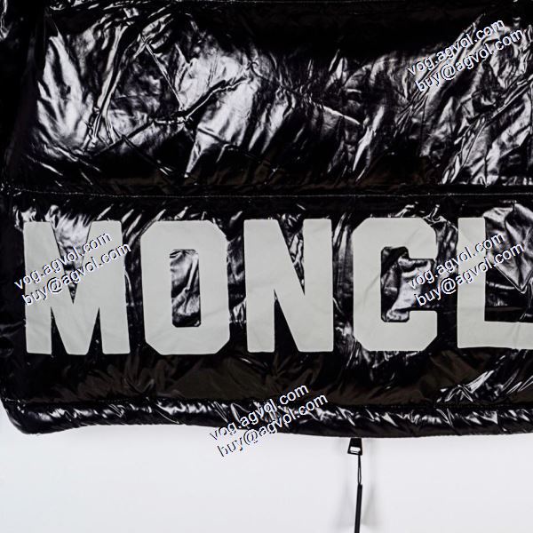 上品な輝きを放つ形 2020秋冬 ダウンジャケット 身体を保温できる モンクレール MONCLERブランドスーパーコピー