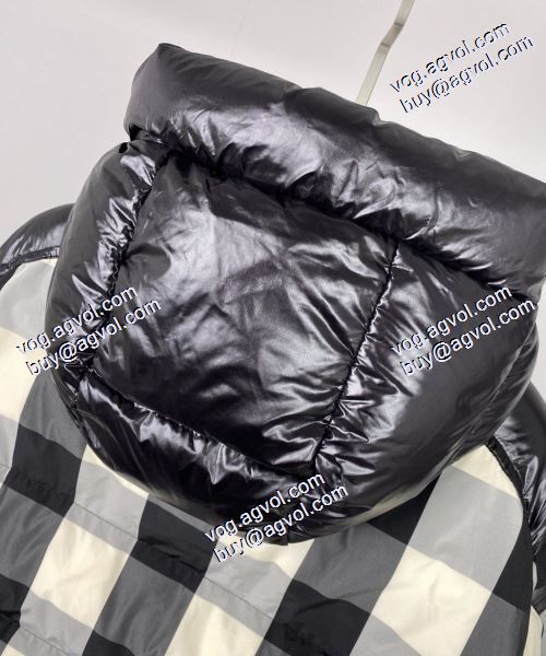 ダウンジャケット 何にでも合わせ易く格好良く決まる モンクレール MONCLERスーパーコピー 存在感のある 2020秋冬 