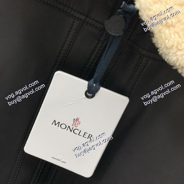 スタイリッシュな印象  モンクレール MONCLERコピーブランド 超美シルエット 2020秋冬 ダウンジャケット