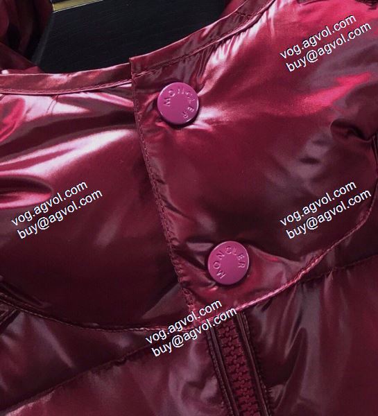 お洒落に魅せる 2020秋冬 寒い季節にピッタリの一枚 ダウンジャケット モンクレール MONCLER偽物ブランド
