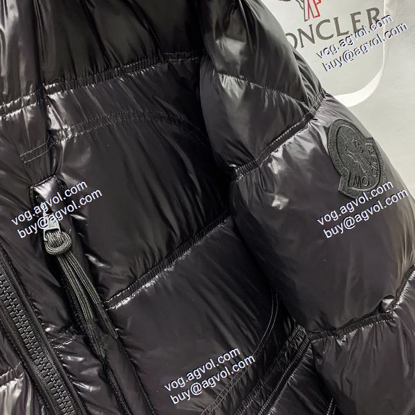 人気商品登場 モンクレール MONCLERスーパーコピー 激安 保温効果は抜群 2020秋冬 メンズ ダウンジャケット