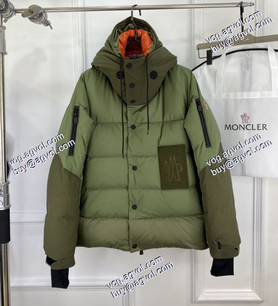 ダウンジャケット MONCLER モンクレール ブランドスーパーコピー 大絶賛の履き心地! 2020秋冬 厳しい寒さに耐える