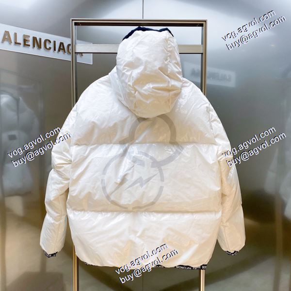 海外セレブ愛用 モンクレール MONCLER 2020秋冬 スタイリッシュなデザイン ダウンジャケット 2色可選 モンクレールブランド コピー