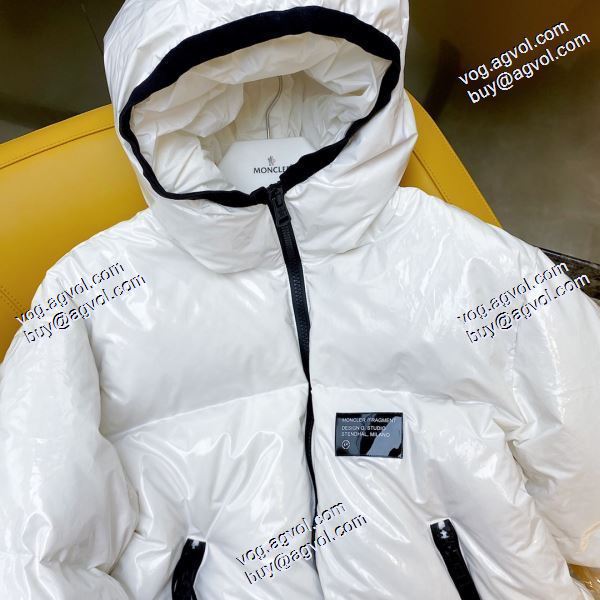 海外セレブ愛用 モンクレール MONCLER 2020秋冬 スタイリッシュなデザイン ダウンジャケット 2色可選 モンクレールブランド コピー