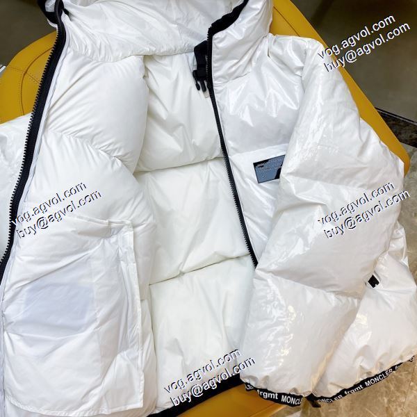 海外セレブ愛用 モンクレール MONCLER 2020秋冬 スタイリッシュなデザイン ダウンジャケット 2色可選 モンクレールブランド コピー