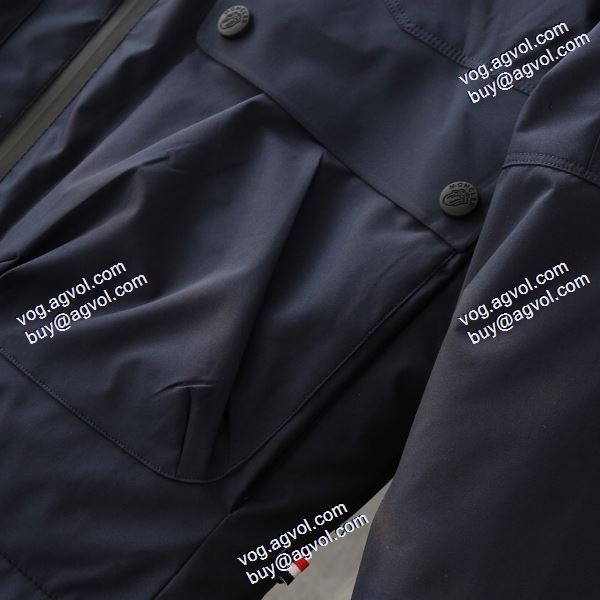 首胸ロゴ MONCLER モンクレール スーパーコピー 激安 2020秋冬 ダウンジャケット 2色可選